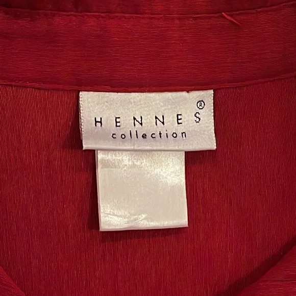 Hennes Collection Women’s Red Button Down Size M - Picture 2 of 3